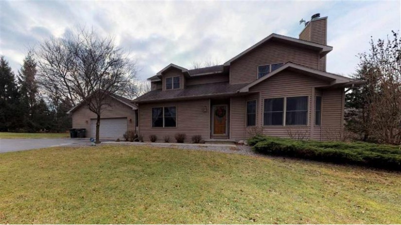 N8079 Kristy Ln Whitewater, WI 53190 by Nexthome Success $364,900