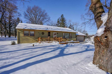 5330 E Buss Rd, Turtle, WI 53525