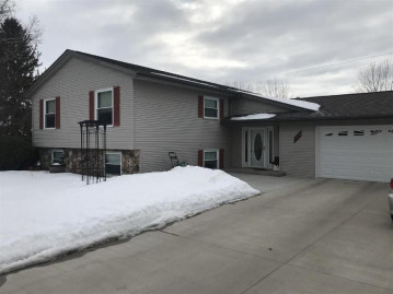 1208 Skyview Dr, Lancaster, WI 53813