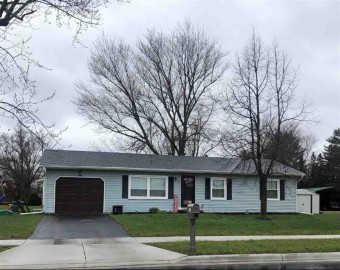 121 Oak St, Pardeeville, WI 53954