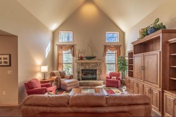 1619 Carlson Ct, Ellison Bay, WI 54210