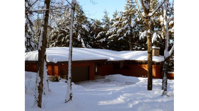 16787 Hahn Ln Eagle River, WI 54521 by Shorewest Realtors $489,900