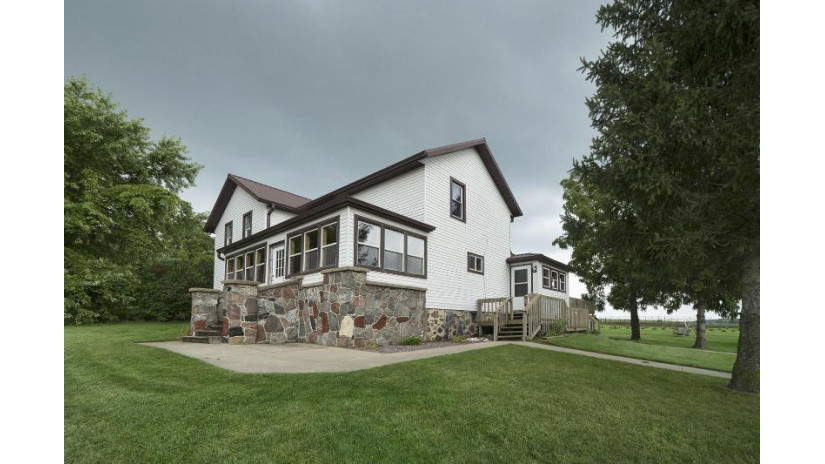 N5614 County Road F Concord, WI 53178 by First Weber Inc - Delafield $329,000