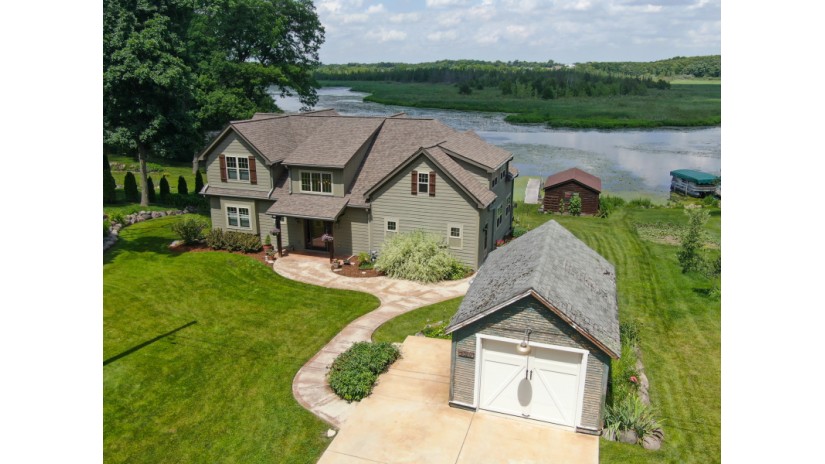 5020 Elm Island Cir Waterford, WI 53185 by Shorewest Realtors $449,900