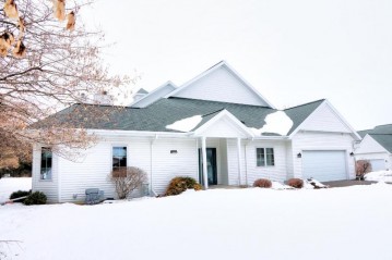 518 Otto Way, Elkhart Lake, WI 53020-1964