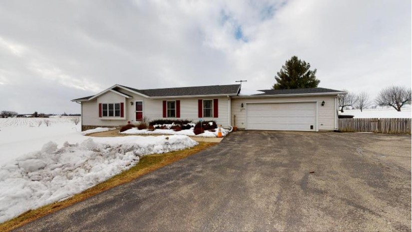 N5831 County Road S Lake Mills, WI 53551 by NextHome Success-Ft Atkinson $329,900