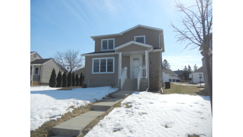 3401 W Wilbur Ave Greenfield, WI 53221 by Shorewest Realtors $265,000