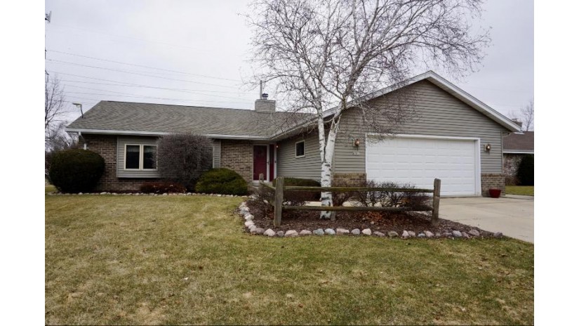 8302 W Plainfield Ave Greenfield, WI 53220 by Milwaukee Flat Fee Homes $322,900
