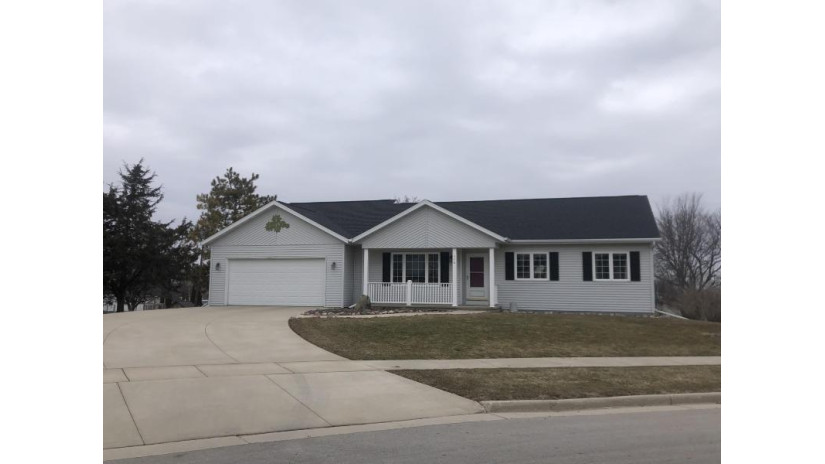 346 Leona Way Oakfield, WI 53065 by Adashun Jones Real Estate $214,900