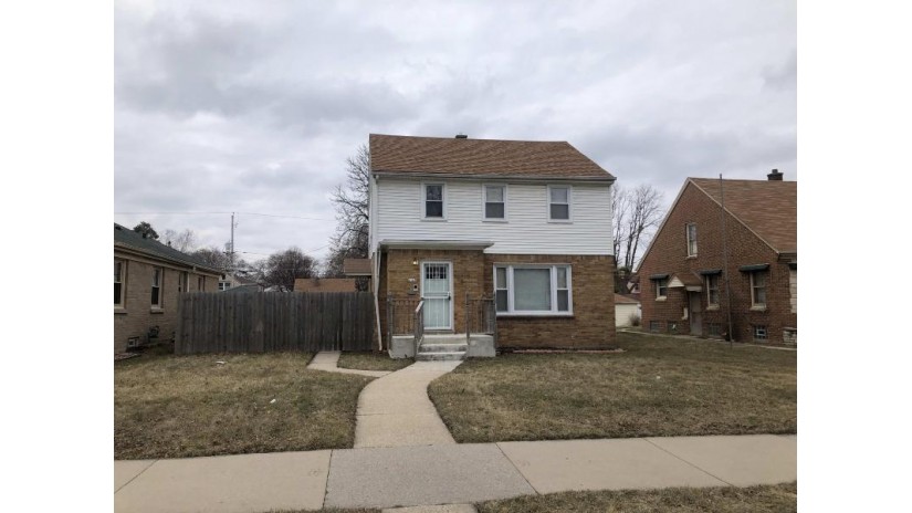 4143 N 44th St Milwaukee, WI 53216 by Immobilien Realty, LLC $104,900