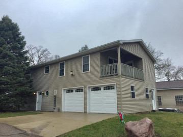 516 Anemone Ave, Palmyra, WI 53156-9327