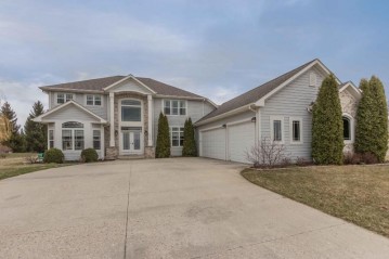 9072 Brandybrook Trl, Brown Deer, WI 53223-2154