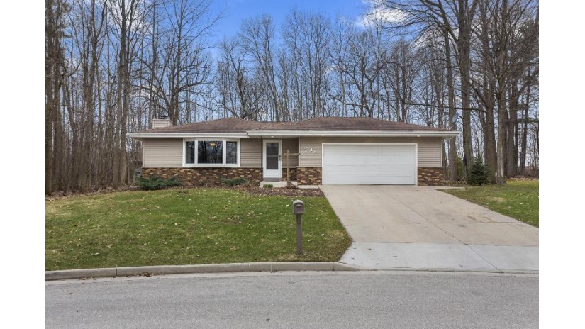 848 Truman Cir Howards Grove, WI 53083 by Pleasant View Realty, LLC $207,800