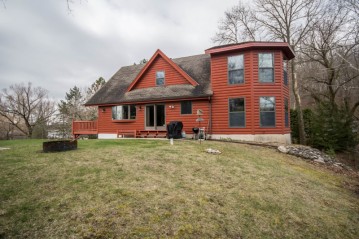 4869 Riverview Dr, Richfield, WI 53033-9777