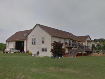 S108W25850 Shannon Ln, Vernon, WI 53149