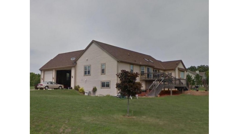 S108W25850 Shannon Ln Vernon, WI 53149 by NON MLS $419,000