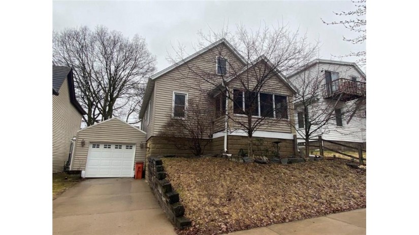 1007 East Grand Avenue Eau Claire, WI 54701 by C21 Affiliated $143,000