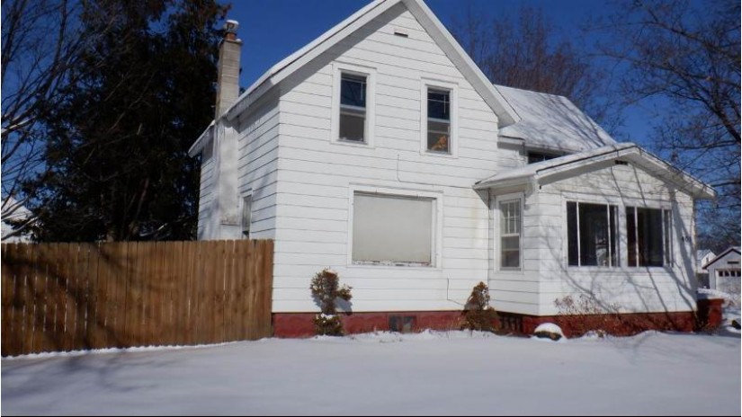 401 W Green Bay Street Shawano, WI 54166 by Exit Elite Realty $129,900