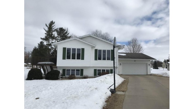 150 Jesse Court Shawano, WI 54166 by Full House Realty, LLC $219,900