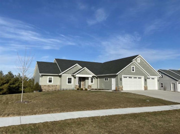 N1134 Glennview Drive, Greenville, WI 54942