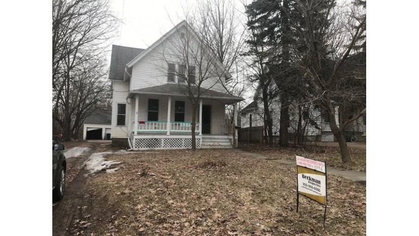 327 S Webster Avenue Green Bay, WI 54301 by Beckman Properties $56,500