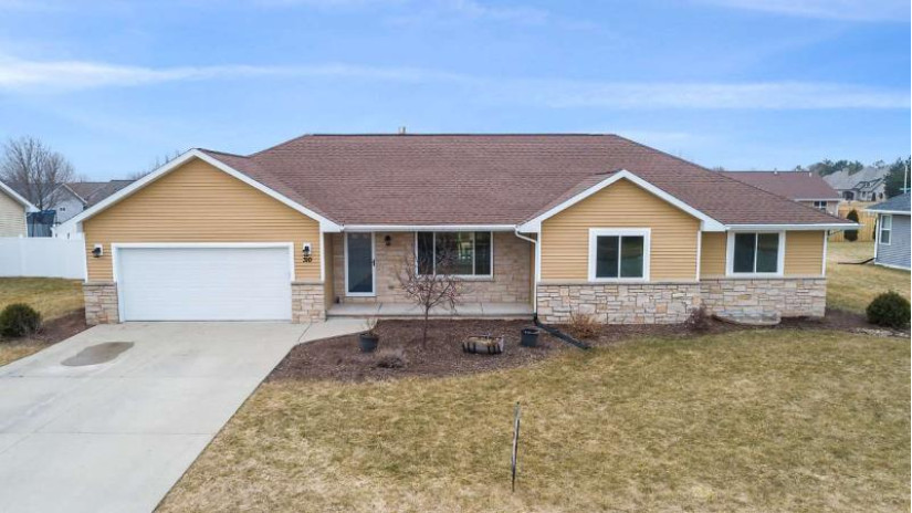 310 Cross Gate Lane DePere, WI 54115 by Keller Williams Green Bay $289,900