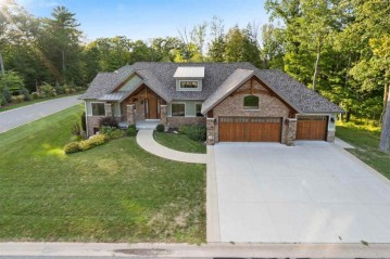 618 Marble Rock Circle, Ledgeview, WI 54311-6947