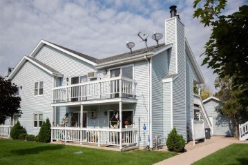 607 Adams Street 9, Neenah, WI 54956-2485