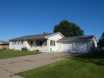 413 W Clay St, Cuba City, WI 53807