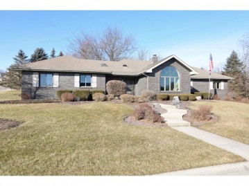 2838 Cambridge Ct, Janesville, WI 53548