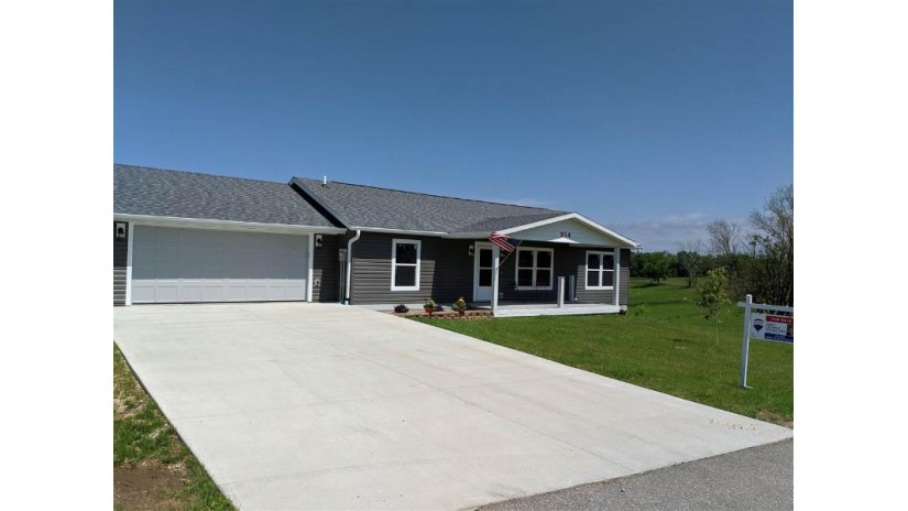 314 Highpointe Loop Clayton, IA 52157 by Re/Max Ridge-N-River $389,000