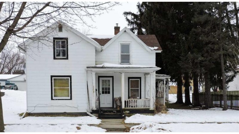 116 S Finch St Horicon, WI 53032 by First Weber Inc $93,500