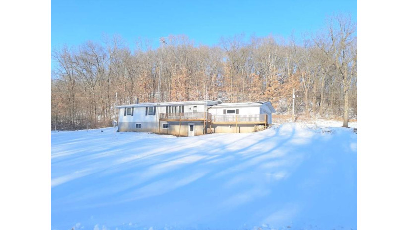 W9402 White Oak Rd Adams, WI 53504 by Century 21 Advantage $249,900