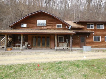 6146 Brewery Hollow Rd, Cassville, WI 53806