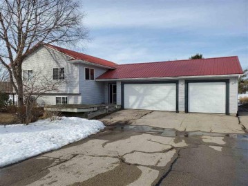 7146 Frenchtown Rd, Montrose, WI 53508