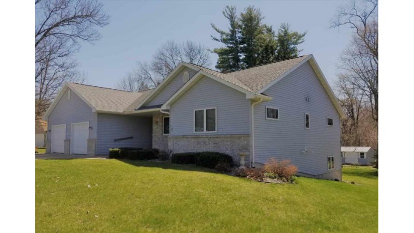 505 Meadow Wood Ct Pardeeville, WI 53954 by First Weber Inc $259,900