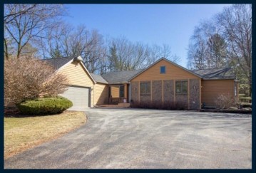 W5167 Meirkwood Dr, Jefferson, WI 53549-9783