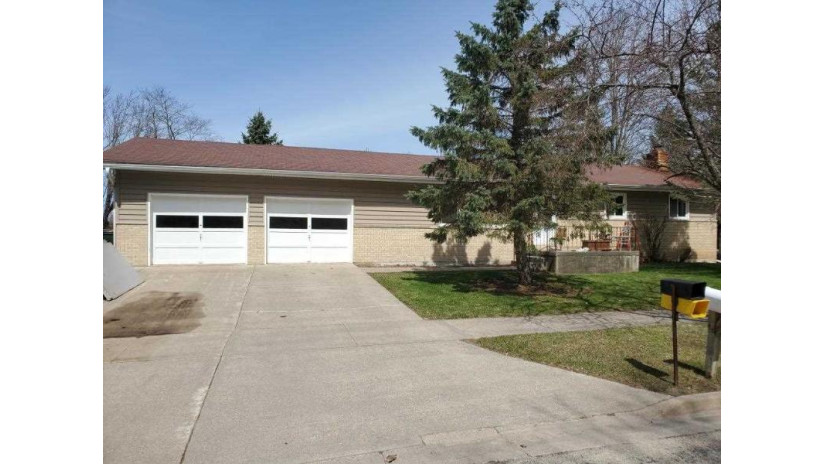 1223 7th St Reedsburg, WI 53959 by First Weber Inc $159,900