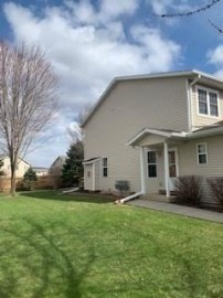 1320 Silver Dr 9, Baraboo, WI 53913