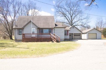 421 N Rogers Rd, Coloma, WI 54930