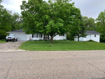 3737 N Emerald Grove Rd, Johnstown, WI 53563