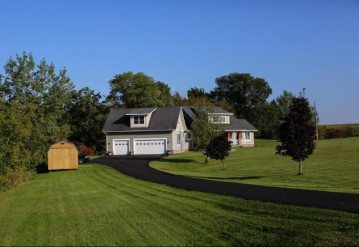 N6302 870th St, Ellsworth, WI 54011