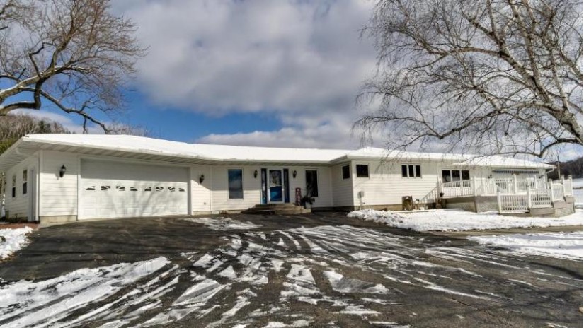 N45212 County V Rd Eleva, WI 54738 by Eau Claire Realty Inc $919,000