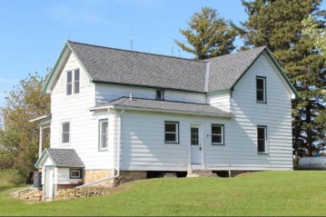 N4650 County Rd P, Spring Valley, WI 54767