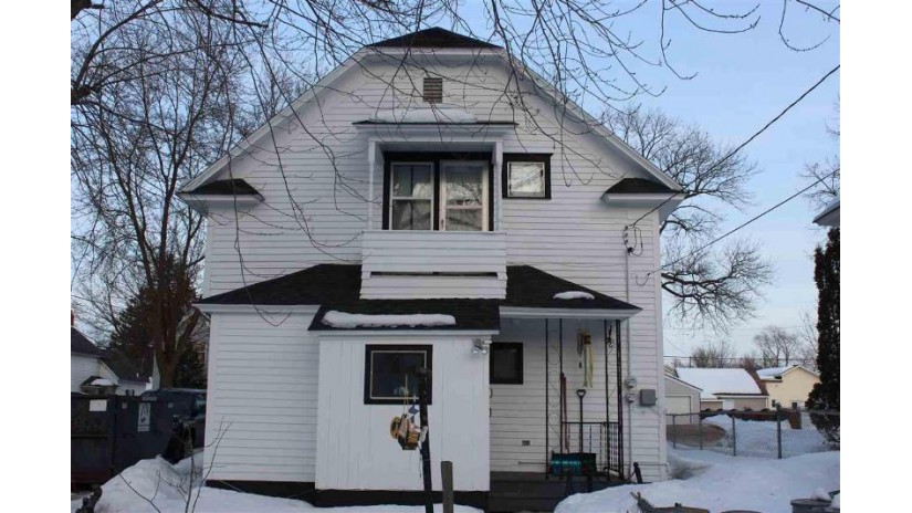 210 North 4th Avenue Wausau, WI 54401 by Re/Max Excel $64,900