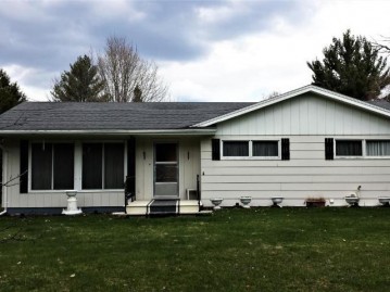 470 9th St S, Park Falls, WI 54552