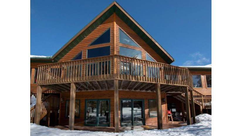 1468 Golf View Rd Eagle River, WI 54521 by Re/Max Property Pros $425,000