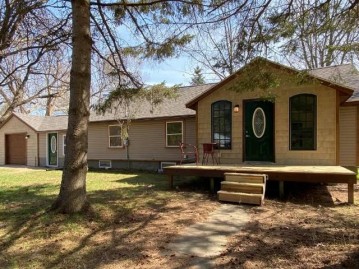 5135 Pioneer St, Pelican, WI 54501