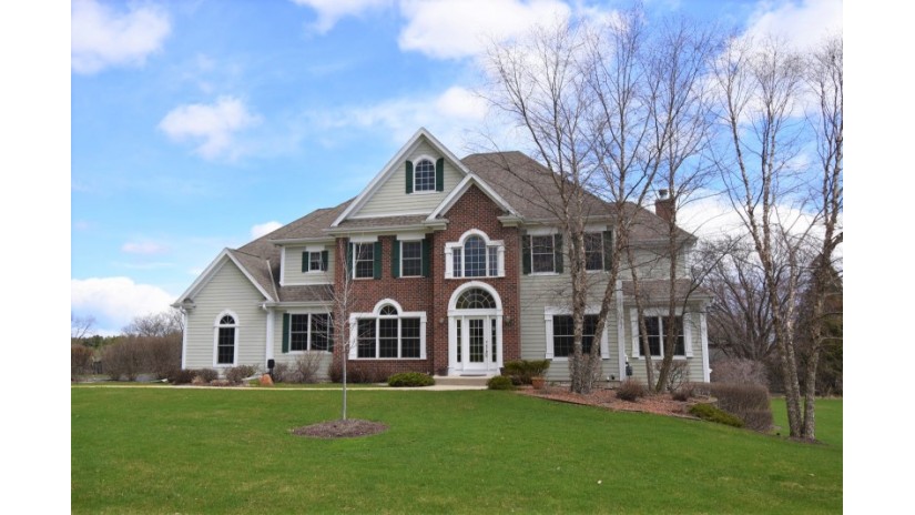 13650 N Legacy Hills Dr Mequon, WI 53097 by Shorewest Realtors $754,500