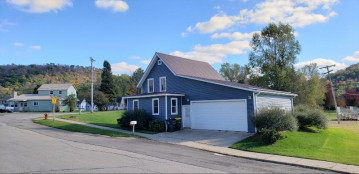 100 Cross St, Soldiers Grove, WI 54655-6029